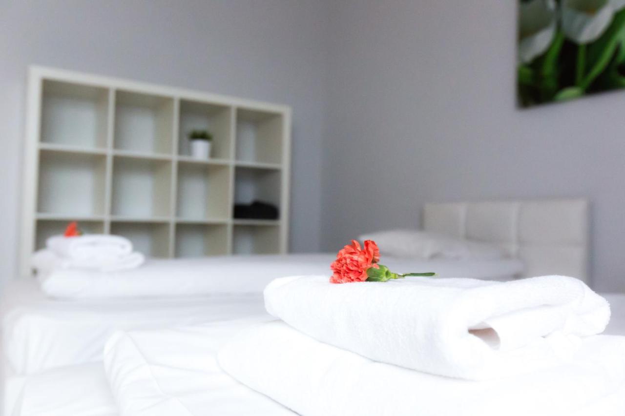 Pcd Aparthotel Ochota Varşova Dış mekan fotoğraf