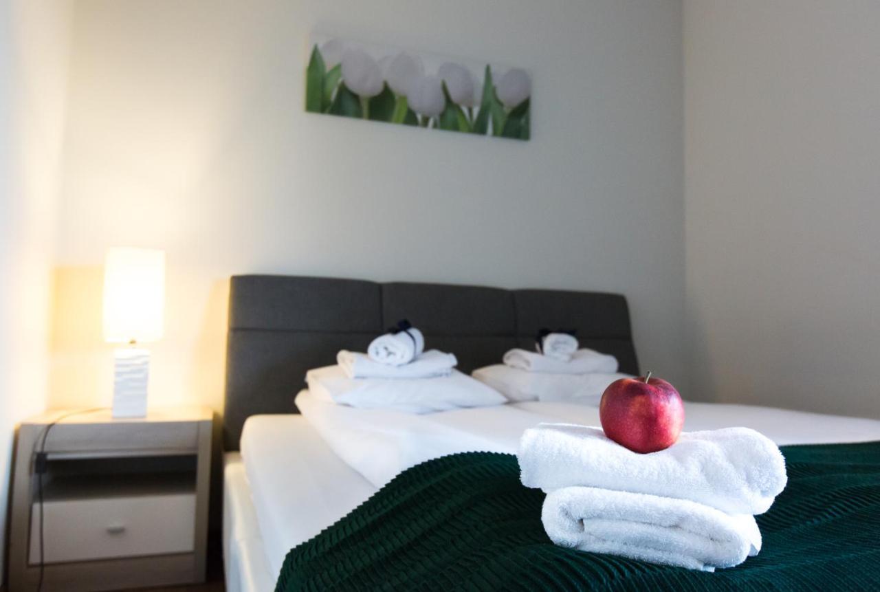 Pcd Aparthotel Ochota Varşova Dış mekan fotoğraf